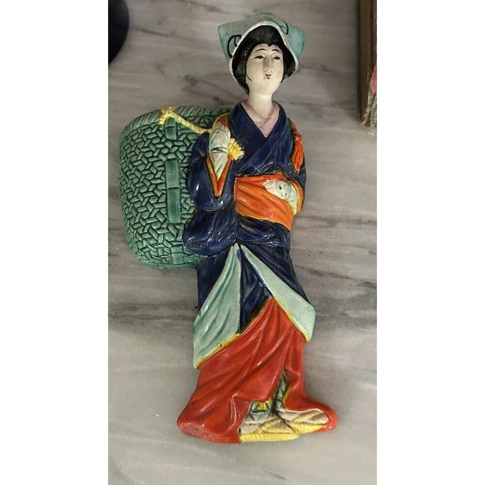 Antique 1922 HandPainted Porcelain Japanese Geisha Wall Pocket Planter Inscribed